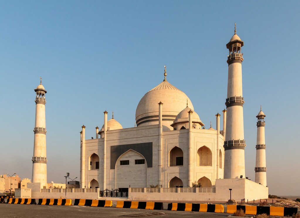 مسجد فاطمة الزهراء في الكويت