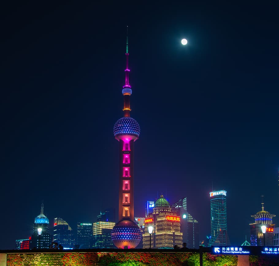 برج لؤلؤ الشرق في شنغهاي