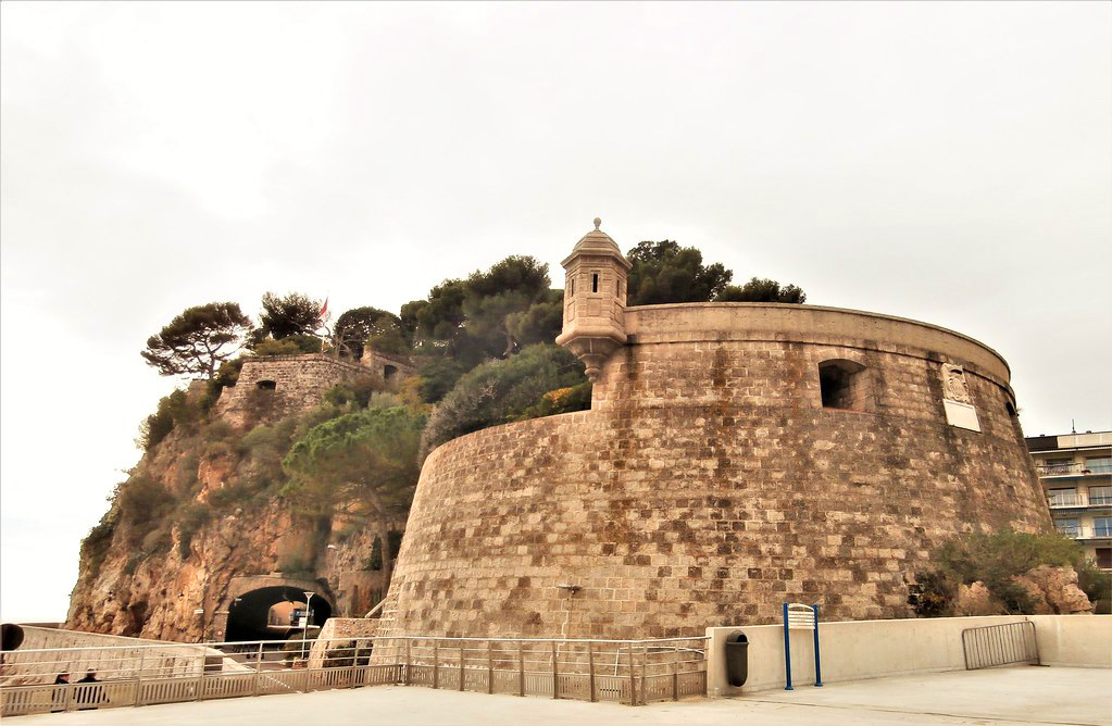 قلعة انطوان في موناكو 