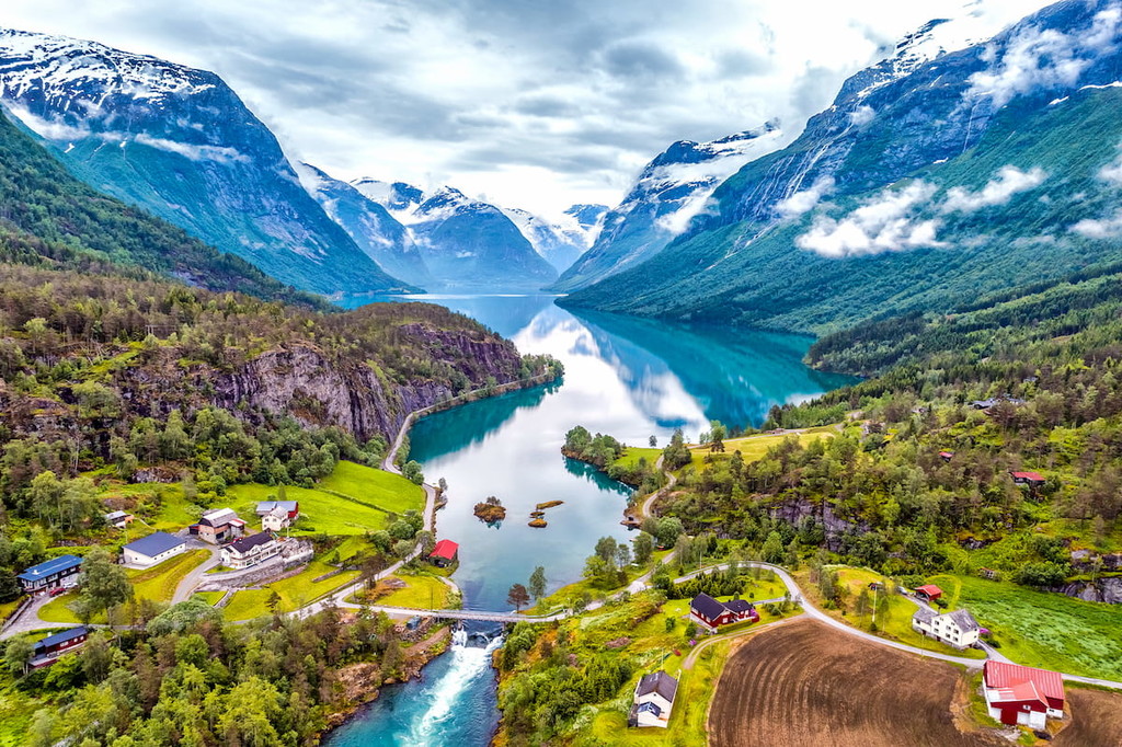 جبال وأودية النرويج