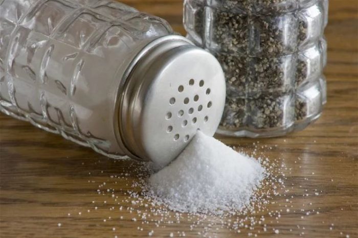 هل الامتناع عن الملح ينقص الوزن