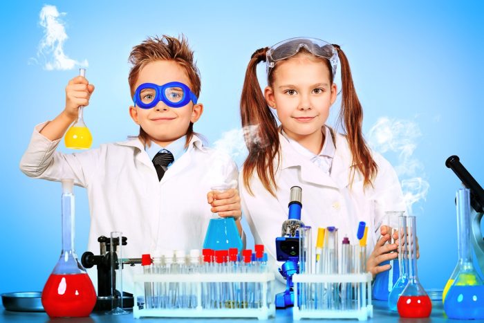 تجارب كيميائية للاطفال في المنزل