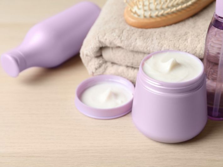 كريم للشعر الجاف من الصيدلية